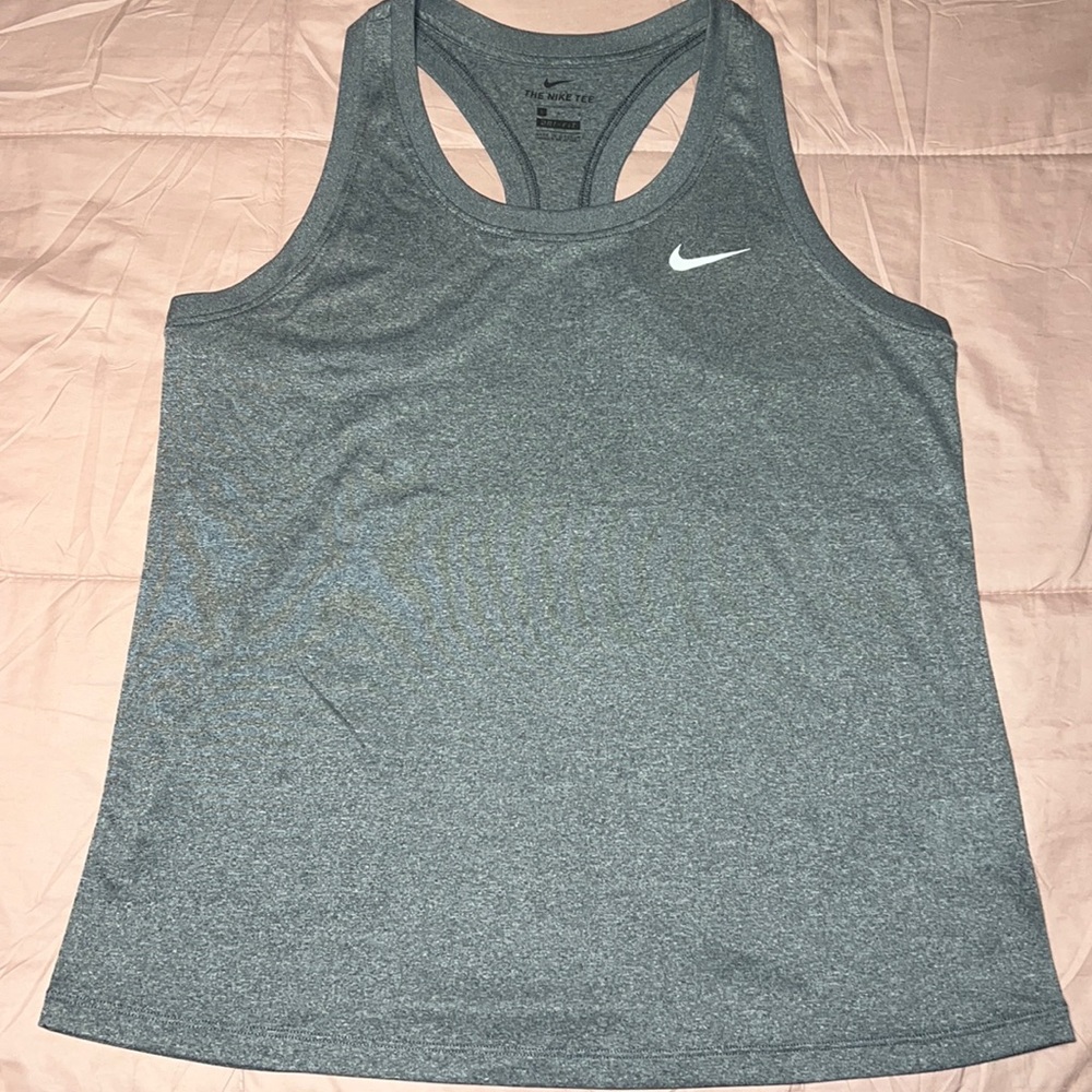 Women’s Nike The Nike Tee Dri-fit